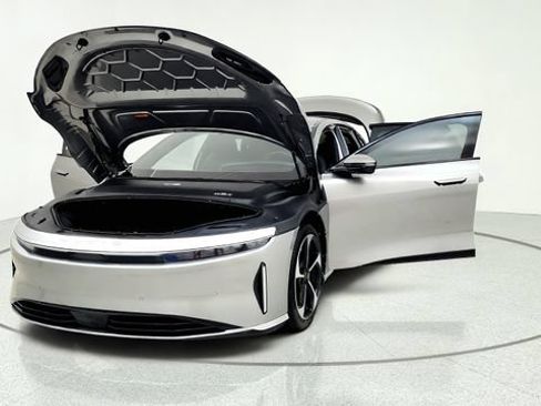 Used 2024 Lucid Air Touring AWD/4WD image 13