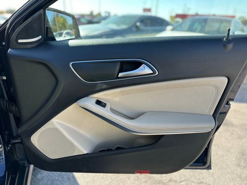 Used 2017 Mercedes-Benz GLA 250 image 20