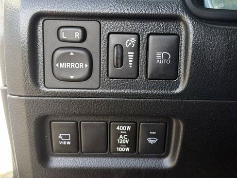 Used 2023 Toyota 4Runner TRD Off-Road Premium w/ Off Road Premium Plus Package AWD/4WD image 25