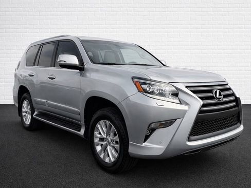 Used 2019 Lexus GX 460 Premium image 3