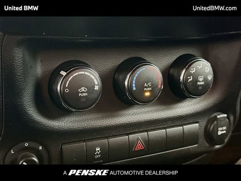 Used 2018 Jeep Wrangler Unlimited Willys Wheeler image 10