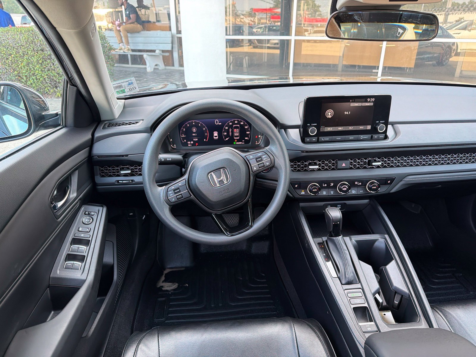 Used 2023 Honda Accord EX image 11