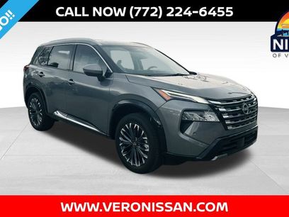 New 2025 Nissan Rogue Platinum w/ Tech Package