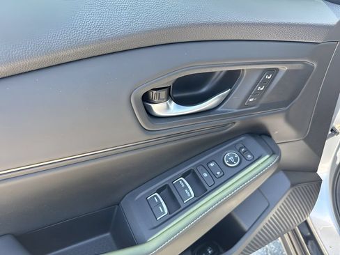Used 2025 Honda Accord Sport image 24