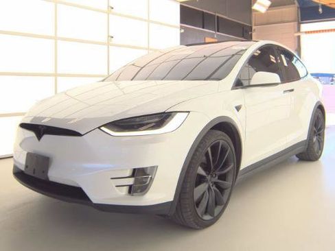 Used 2020 Tesla Model X Long Range image 2