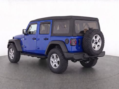 Used 2018 Jeep Wrangler Unlimited Sport S AWD/4WD image 6