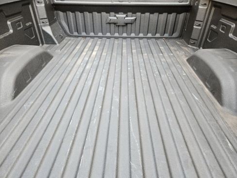 Used 2025 Chevrolet Silverado 2500 ZR2 w/ Technology Package image 29