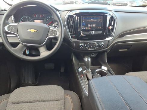 Used 2020 Chevrolet Traverse LS image 9