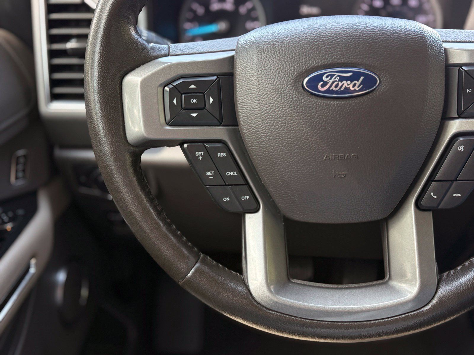 Used 2021 Ford Expedition XLT RWD image 26