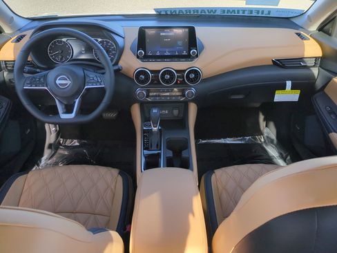 New 2025 Nissan Sentra SV w/ SV Premium Package FWD image 15