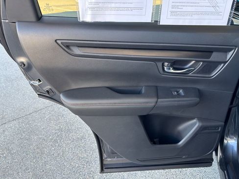 Used 2025 Honda CR-V Sport-L image 29