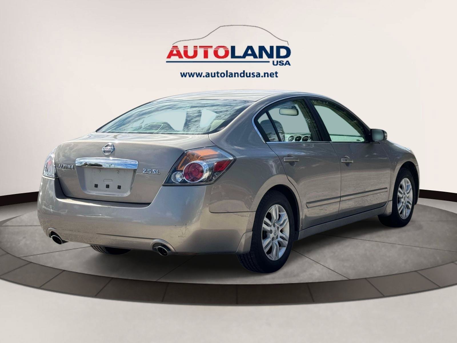 Used 2011 Nissan Altima 2.5 SL w/ 2.5SL Pkg FWD image 4