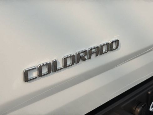 Used 2019 Chevrolet Colorado Z71 AWD/4WD image 8