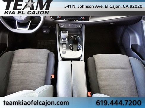 Used 2022 Nissan Rogue SV FWD image 20