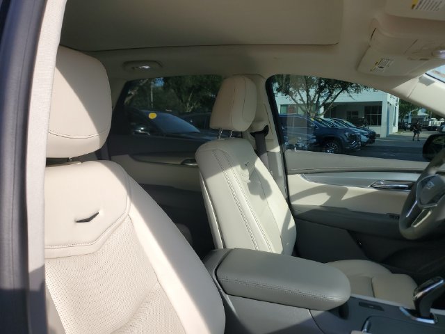 Certified 2017 Cadillac XT5 Luxury w/ Driver Awareness Package FWD image 24