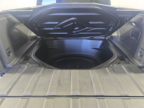 Used 2023 Rivian R1T Launch Edition image 25