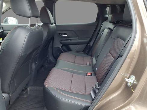 New 2026 Nissan Kicks SR w/ Cold Weather Package image 5