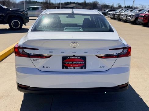 Used 2025 Toyota Camry LE image 4