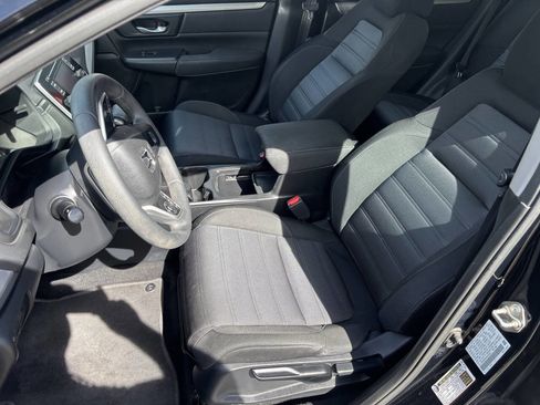 Used 2017 Honda CR-V LX image 9