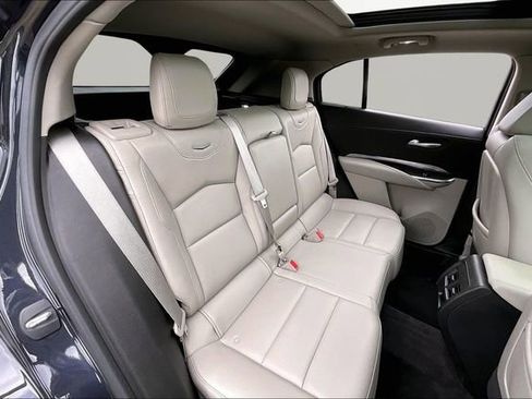 Used 2022 Cadillac XT4 Luxury image 17