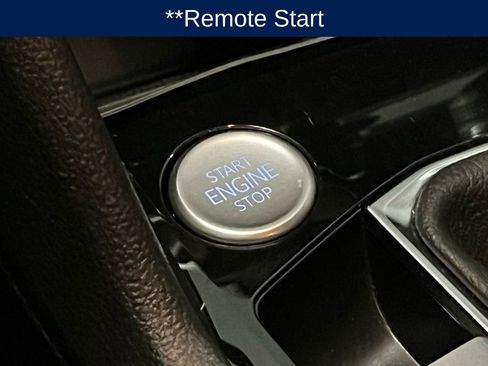 Certified 2024 Volkswagen Taos SE image 14