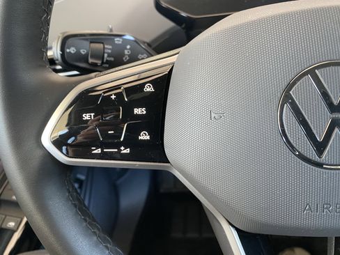 Used 2024 Volkswagen ID.4 Pro S AWD/4WD image 6