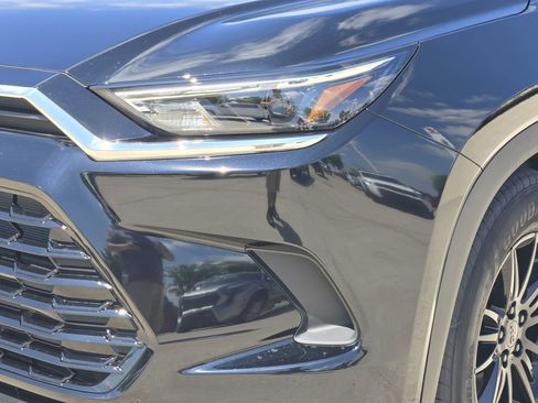New 2026 Toyota Grand Highlander FWD image 6