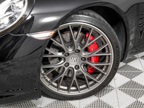 Used 2017 Porsche 911 Carrera S image 26