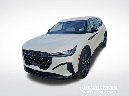 New 2026 Lincoln Nautilus Premier w/ Jet Appearance Package AWD/4WD image 5
