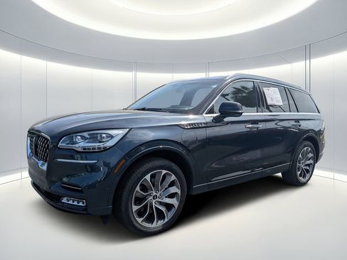 Used 2022 Lincoln Aviator Grand Touring w/ Equipment Group 301A AWD/4WD image 8