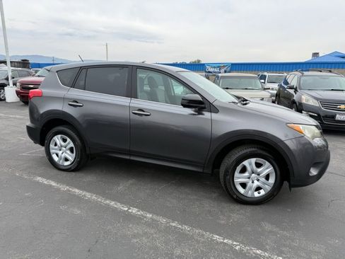 Used 2013 Toyota RAV4 LE image 13