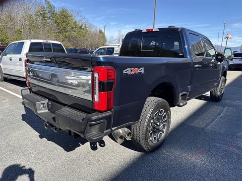 Used 2024 Ford F250 Platinum image 7