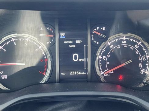 Used 2024 Toyota 4Runner Limited RWD image 33
