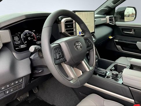 New 2026 Toyota Tundra Limited AWD/4WD image 8