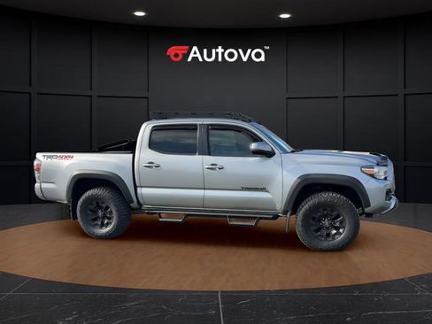 Used 2020 Toyota Tacoma TRD Off-Road w/ Technology Package image 6