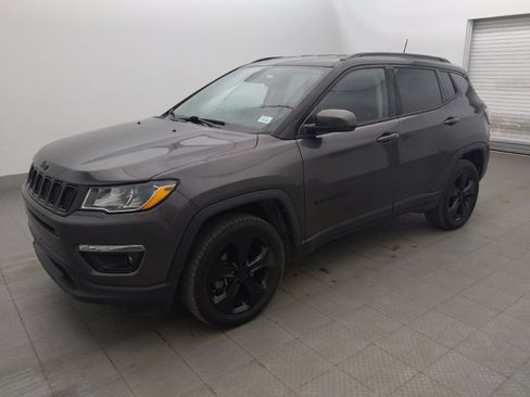 Used 2021 Jeep Compass Latitude AWD/4WD image 2