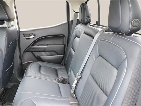 Used 2019 Chevrolet Colorado LT w/ LT Convenience Package image 16