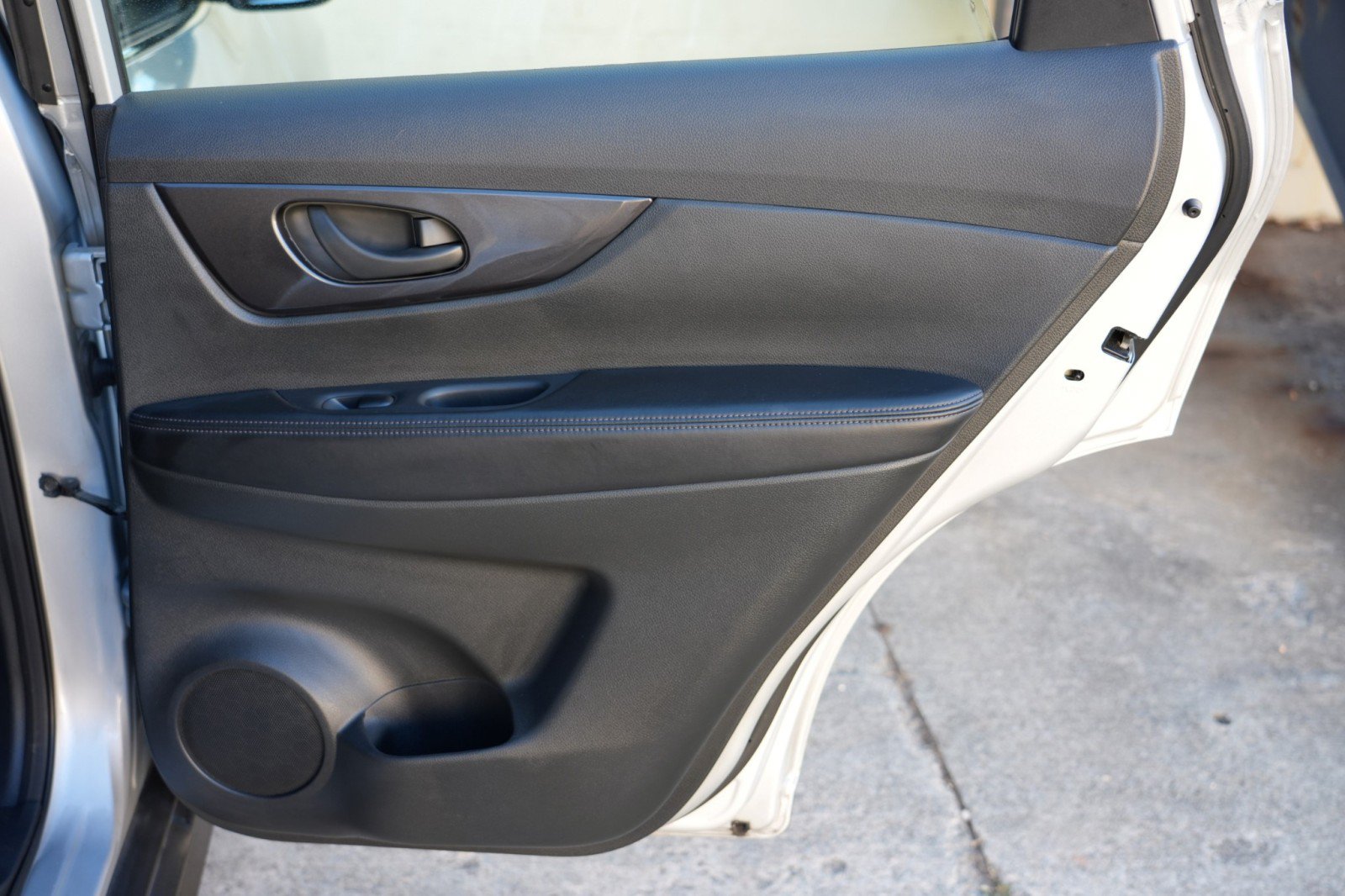 Used 2019 Nissan Rogue S FWD image 37