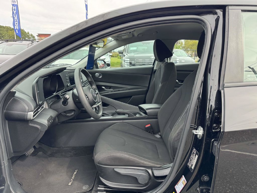 Used 2021 Hyundai Elantra SEL w/ Cargo Package FWD image 15