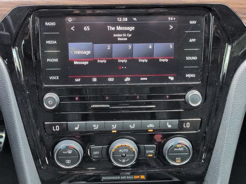 Used 2020 Volkswagen Passat 2.0T SEL FWD image 18