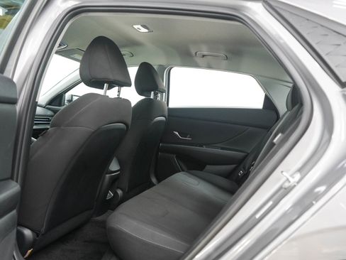 Used 2024 Hyundai Elantra SEL FWD image 16