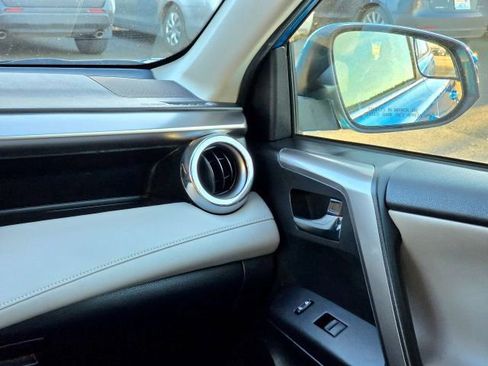 Used 2016 Toyota RAV4 XLE image 23