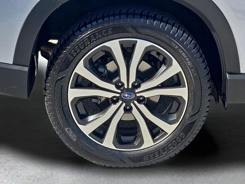 Used 2023 Subaru Forester Limited AWD/4WD image 8