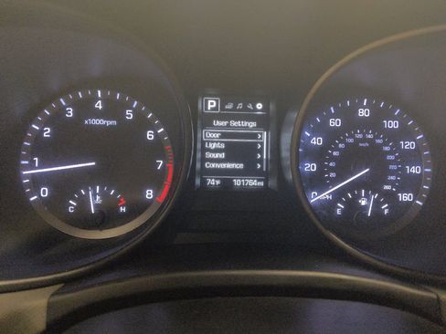 Used 2018 Hyundai Santa Fe Sport FWD image 23