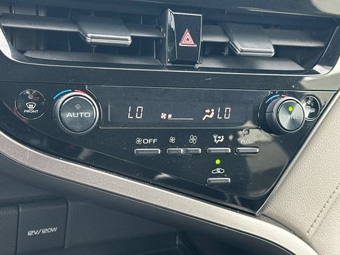Used 2022 Toyota Camry LE w/ Convenience Package FWD image 20