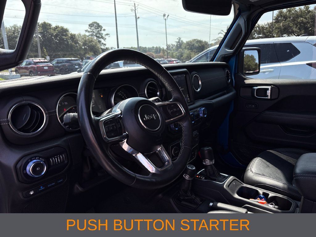 Used 2022 Jeep Wrangler Unlimited Sahara w/ Cold Weather Group AWD/4WD image 5