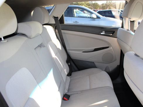 Used 2016 Hyundai Tucson SE w/ Option Group 02 image 18