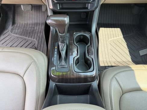 Used 2019 GMC Canyon SLE RWD image 14