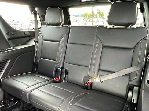 Used 2026 Chevrolet Tahoe Premier w/ Sun And Tow Package AWD/4WD image 16