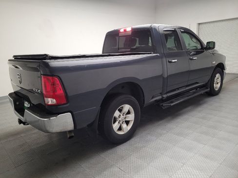 Used 2018 RAM 1500 Classic SLT AWD/4WD image 9